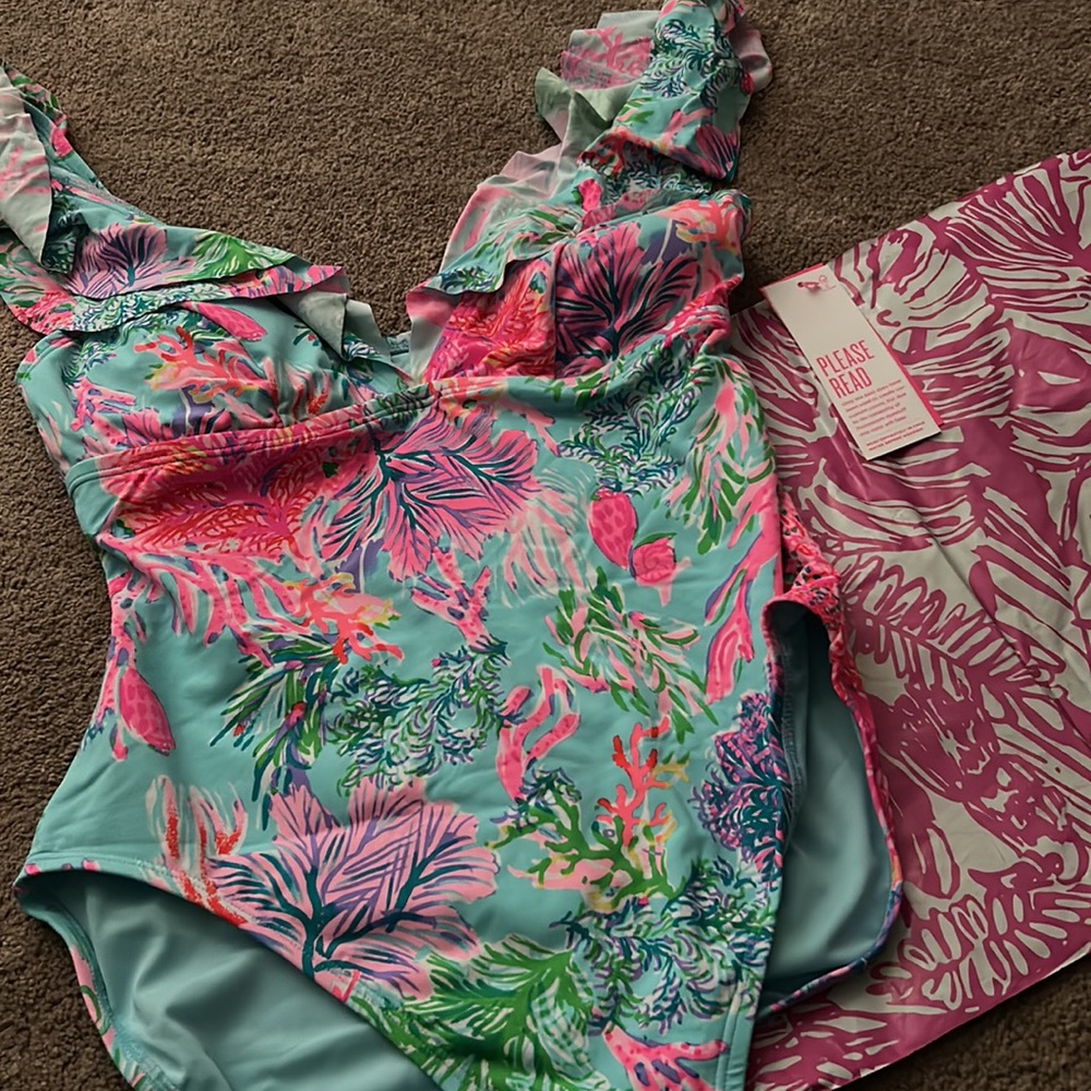 Lilly Pulitzer Swimsuit HUEY RUFFLE ONE PIECE NWT Size 10